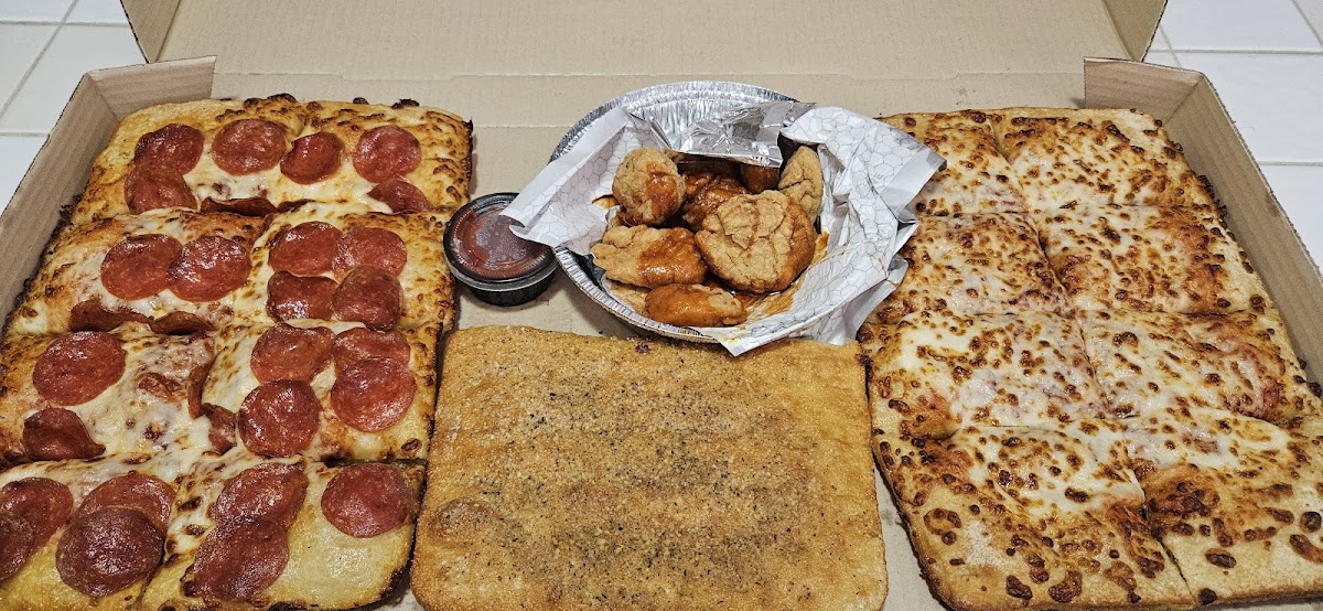 Pizza Hut Photo 7