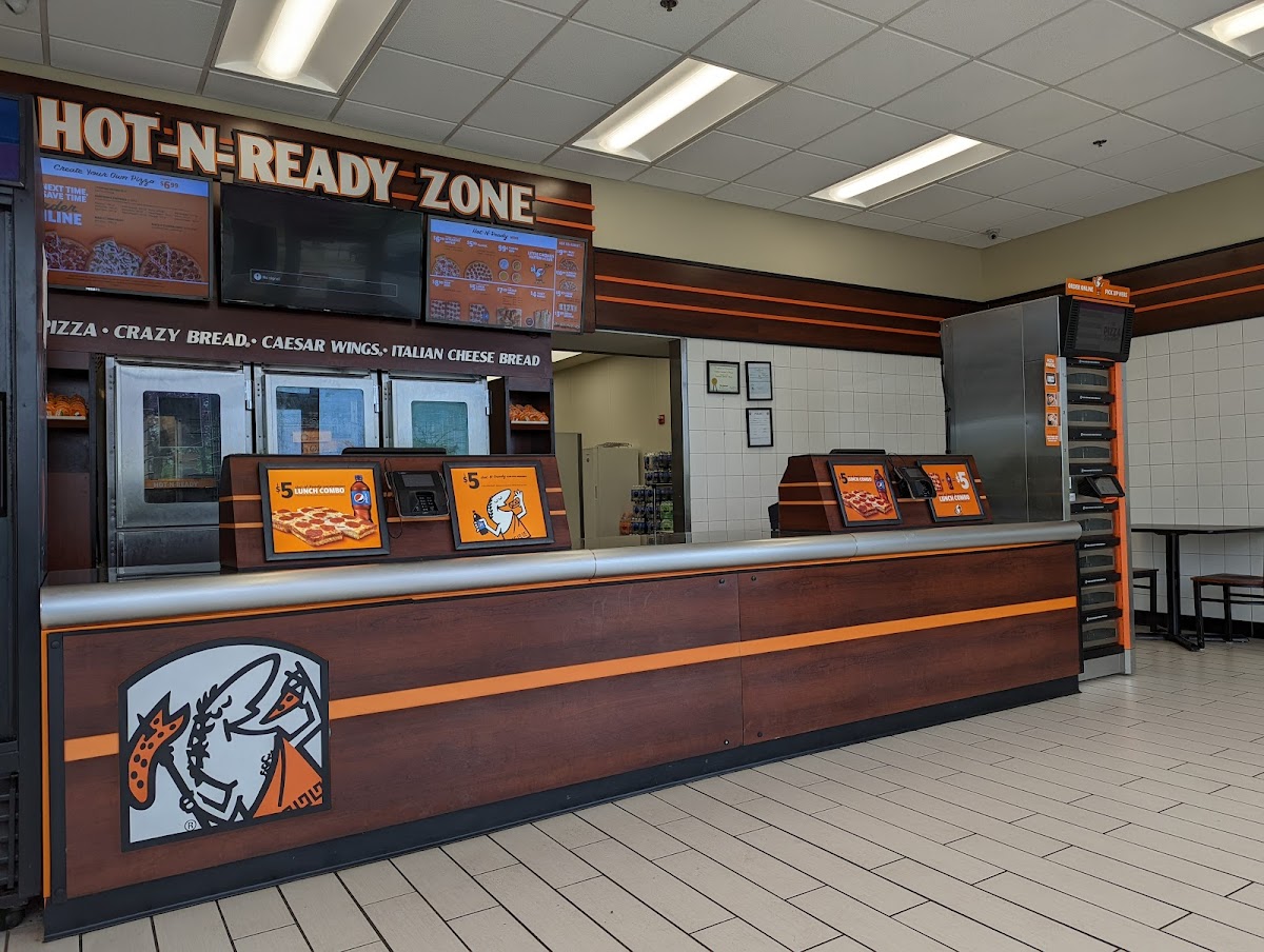 Little Caesars Pizza Photo 4