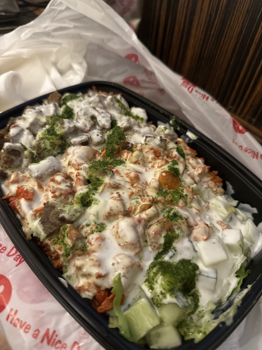 Shahs Halal Food Photo 4