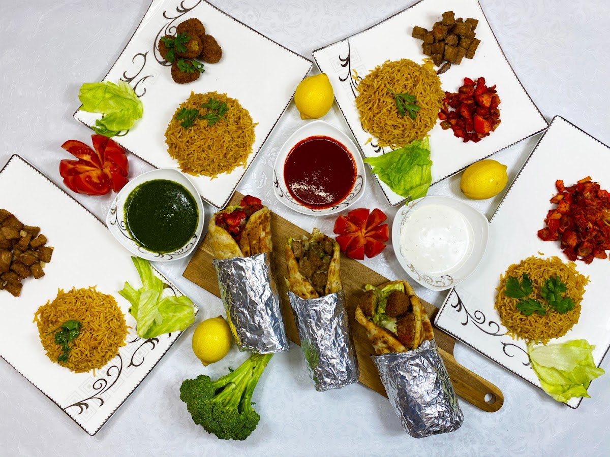 Shahs Halal Food Photo 9