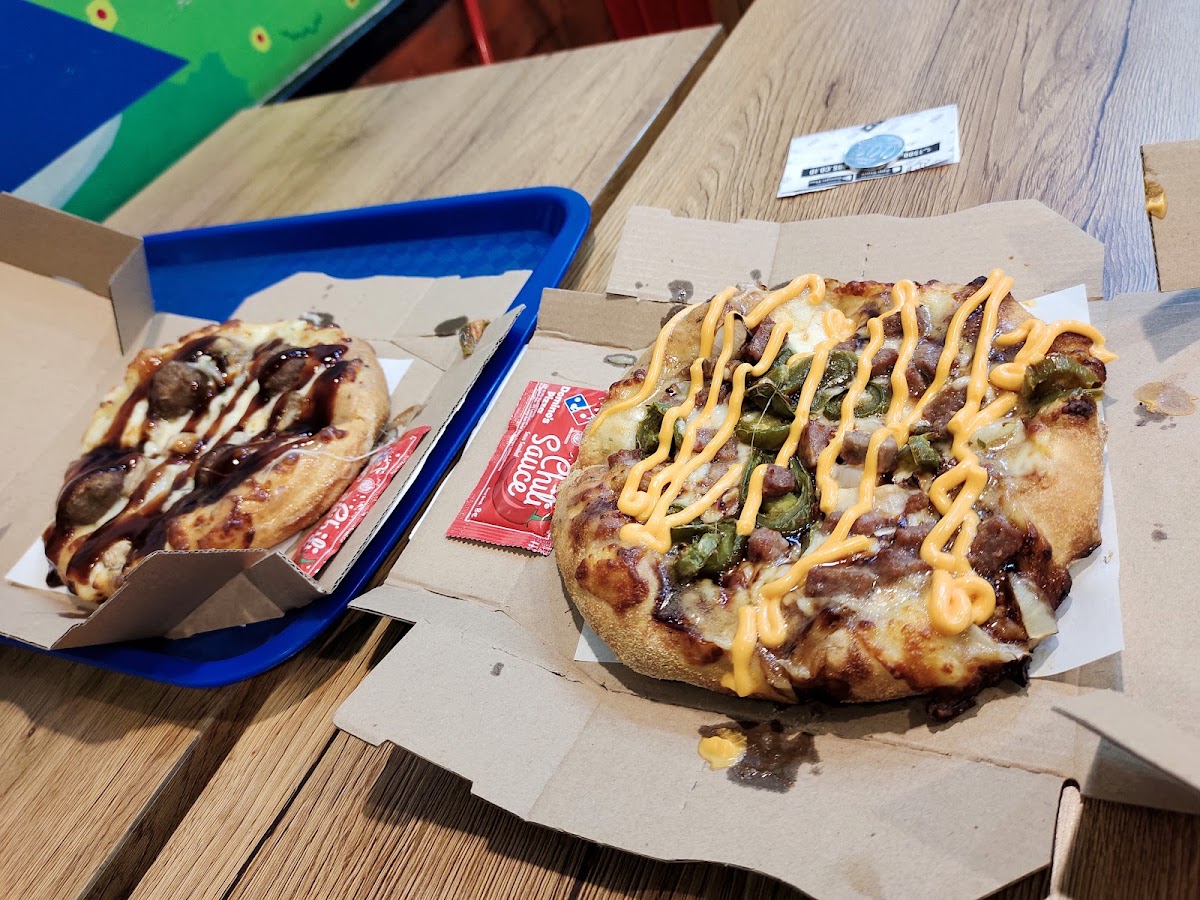 Domino's Pizza Photo 5