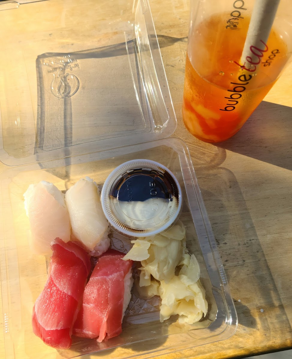 Sushi Shop Photo 5
