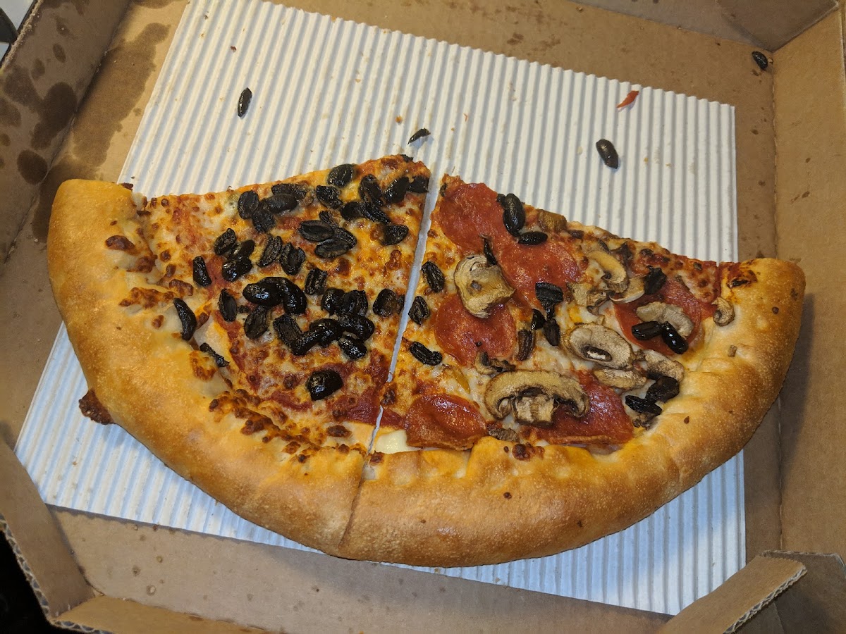 Pizza Hut Photo 10