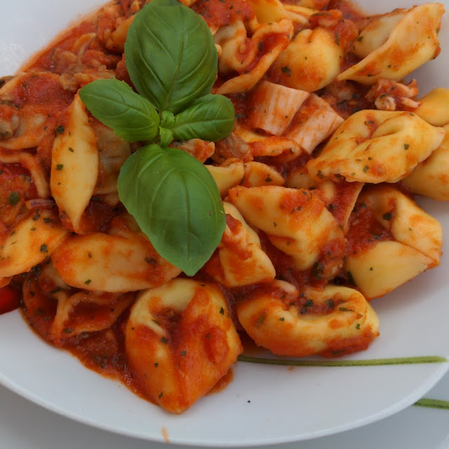 Tortellini Pomodoro