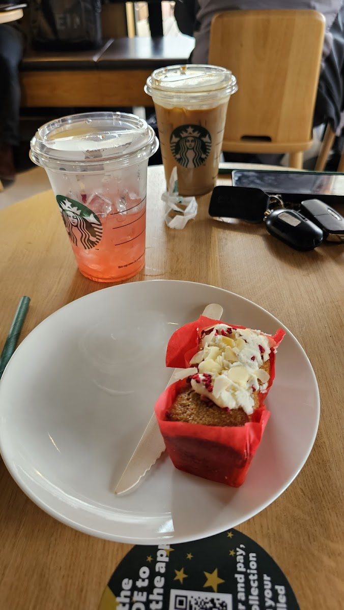 Starbucks Coffee Photo 6
