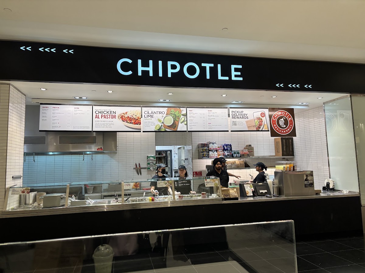 Chipotle Mexican Grill Photo 3