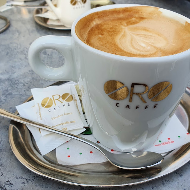 Großer Cappuccino