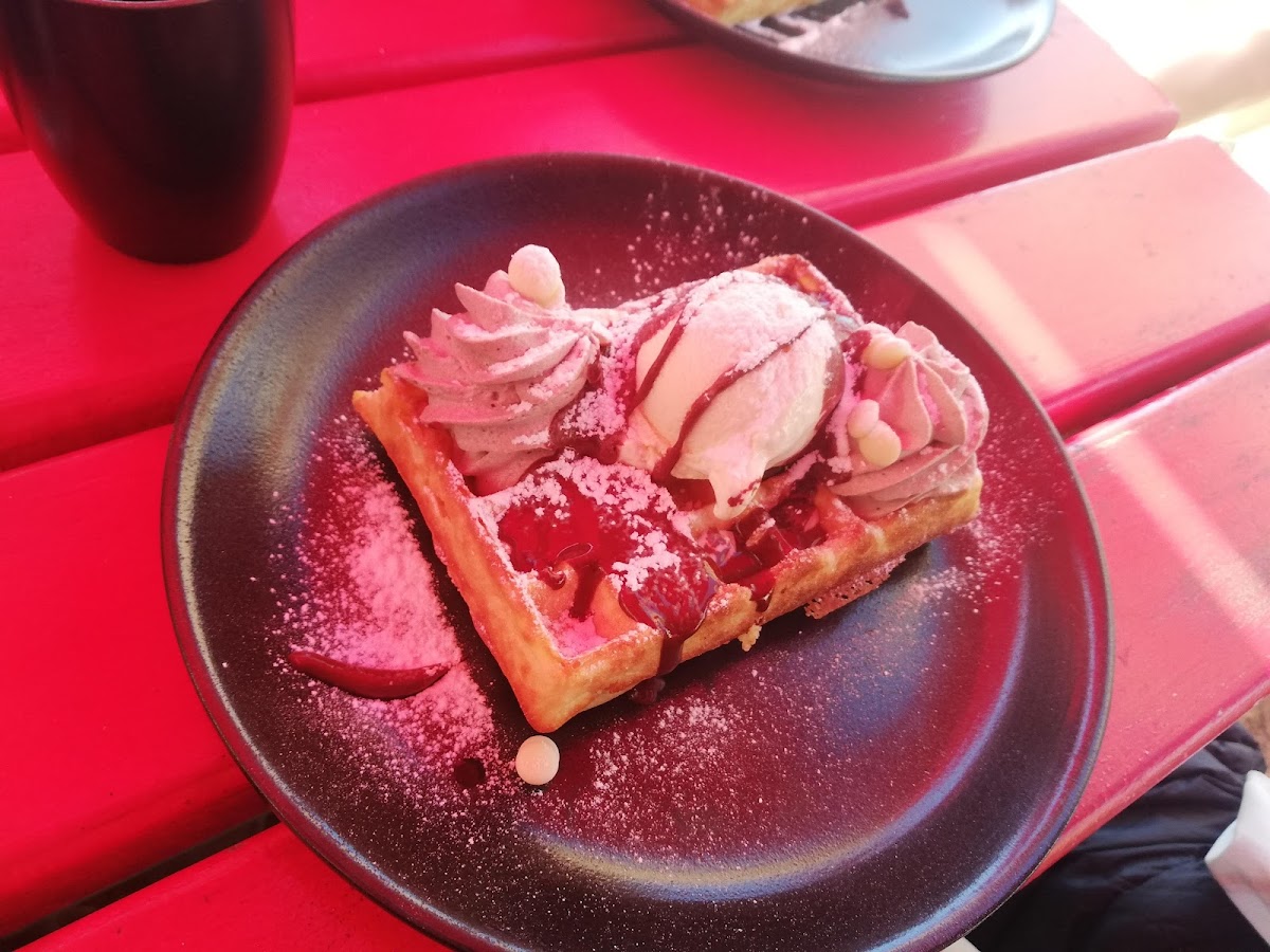 Stacked - Craft Beer, Burgers & Waffles Photo 5