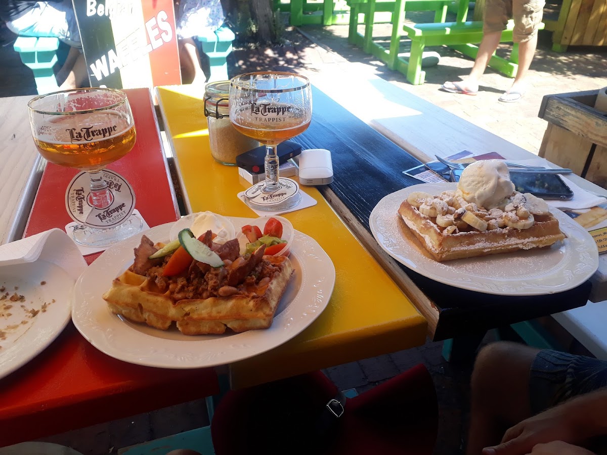 Stacked - Craft Beer, Burgers & Waffles Photo 7