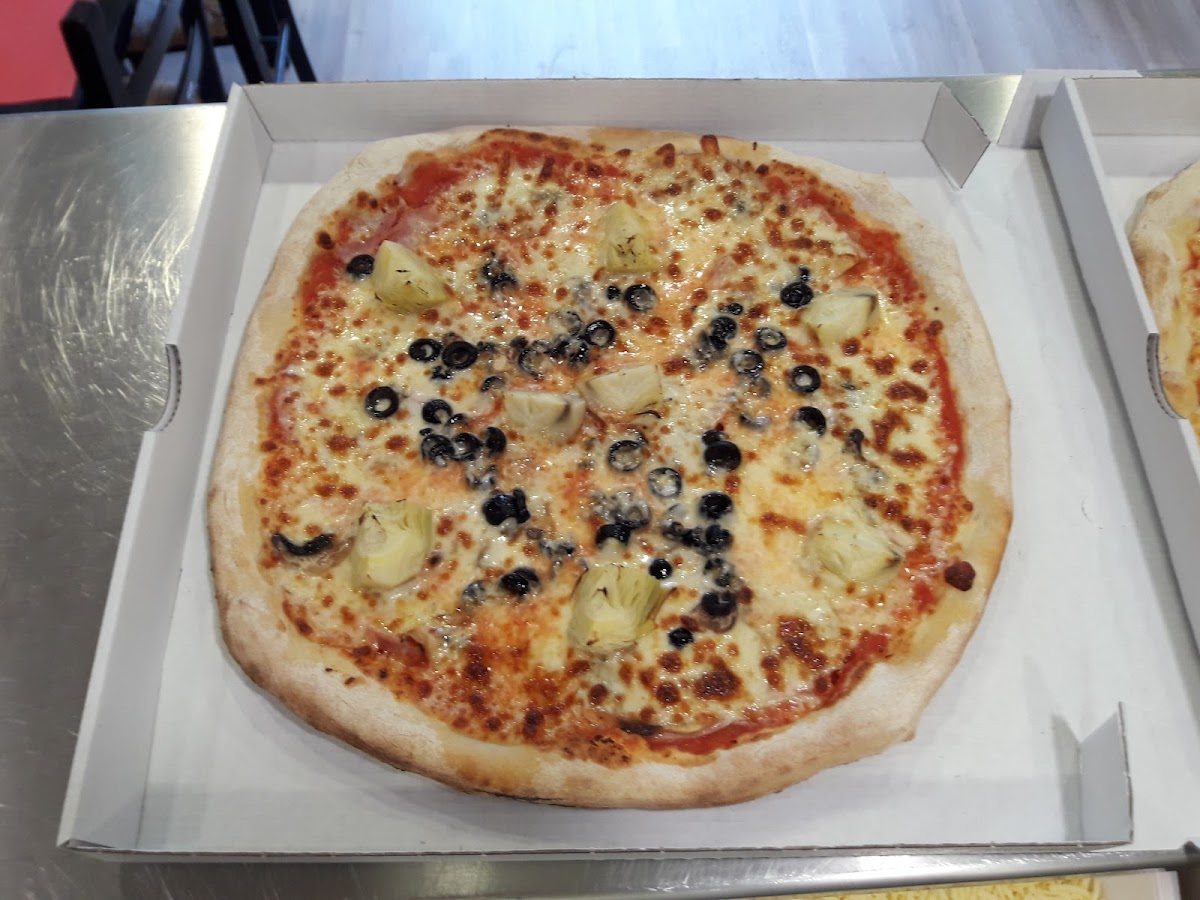 Bella Pizza Photo 9