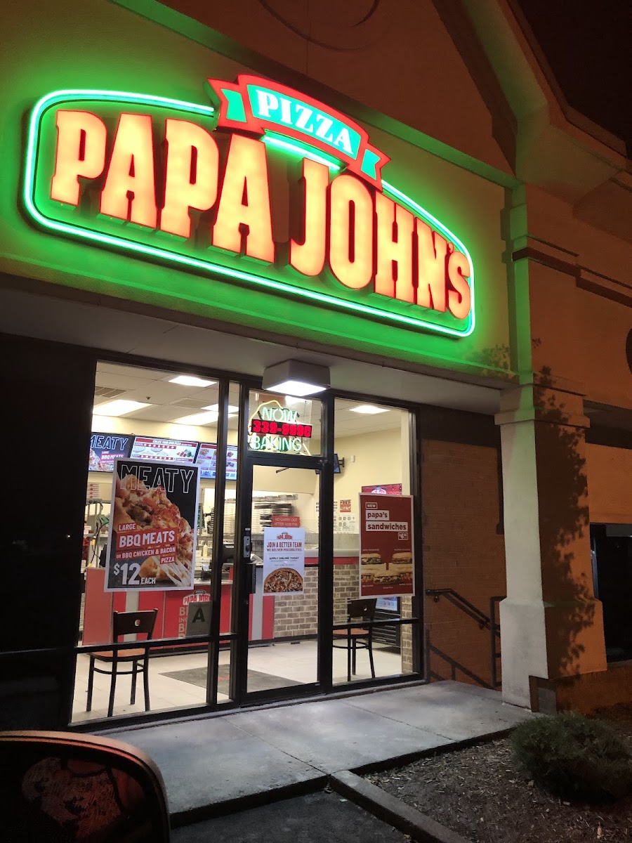 Papa Johns Pizza Photo 1