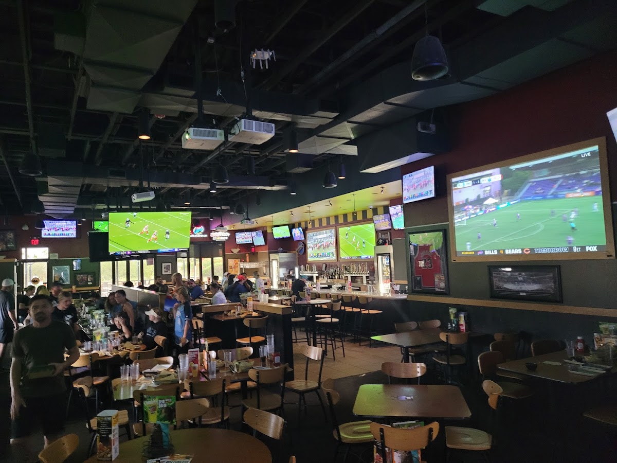 Buffalo Wild Wings Photo 4