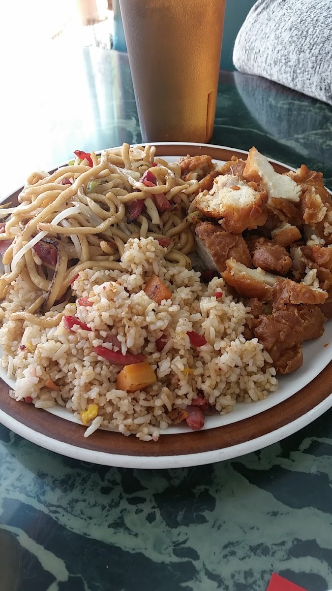 Hong Kong Restaurant Photo 5
