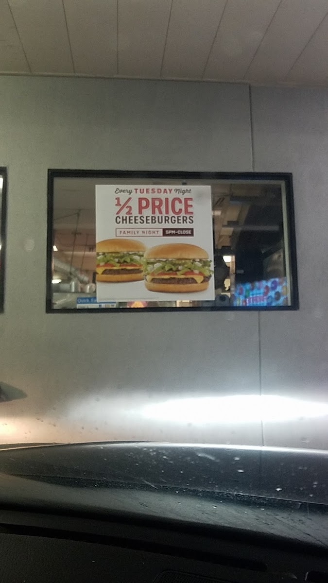 Sonic Drive-In Photo 8