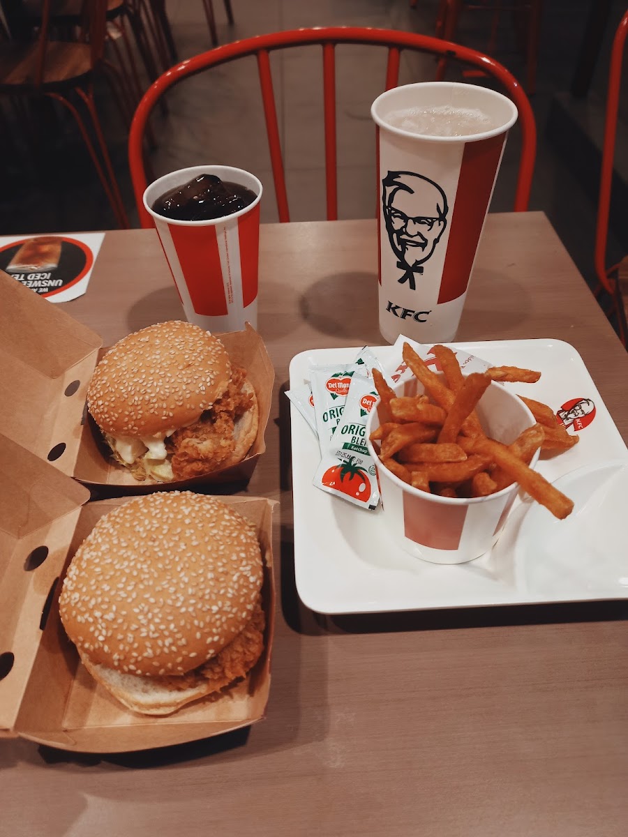 KFC Photo 3