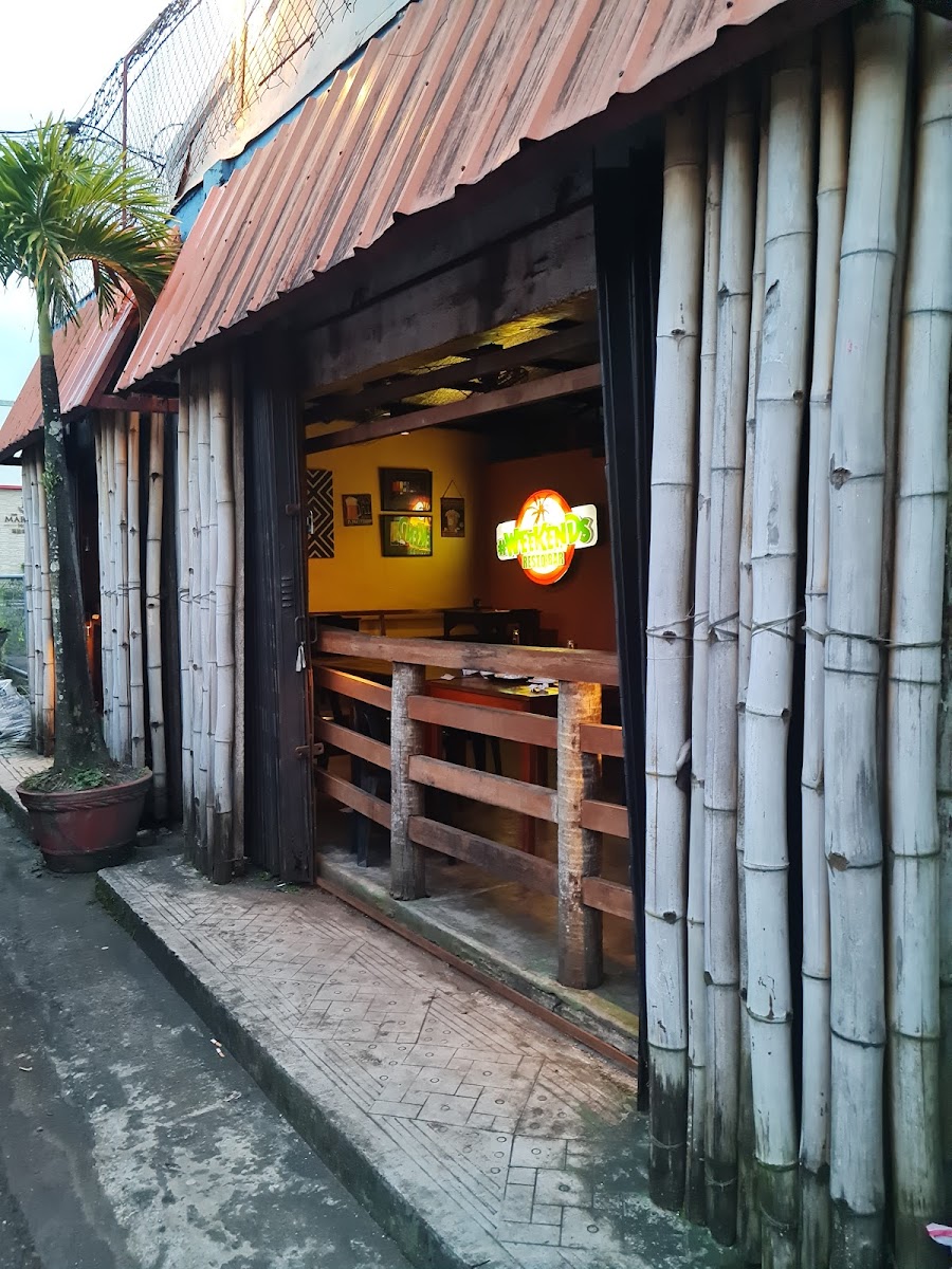 Weekends Restogrill Restaurant Photo 4