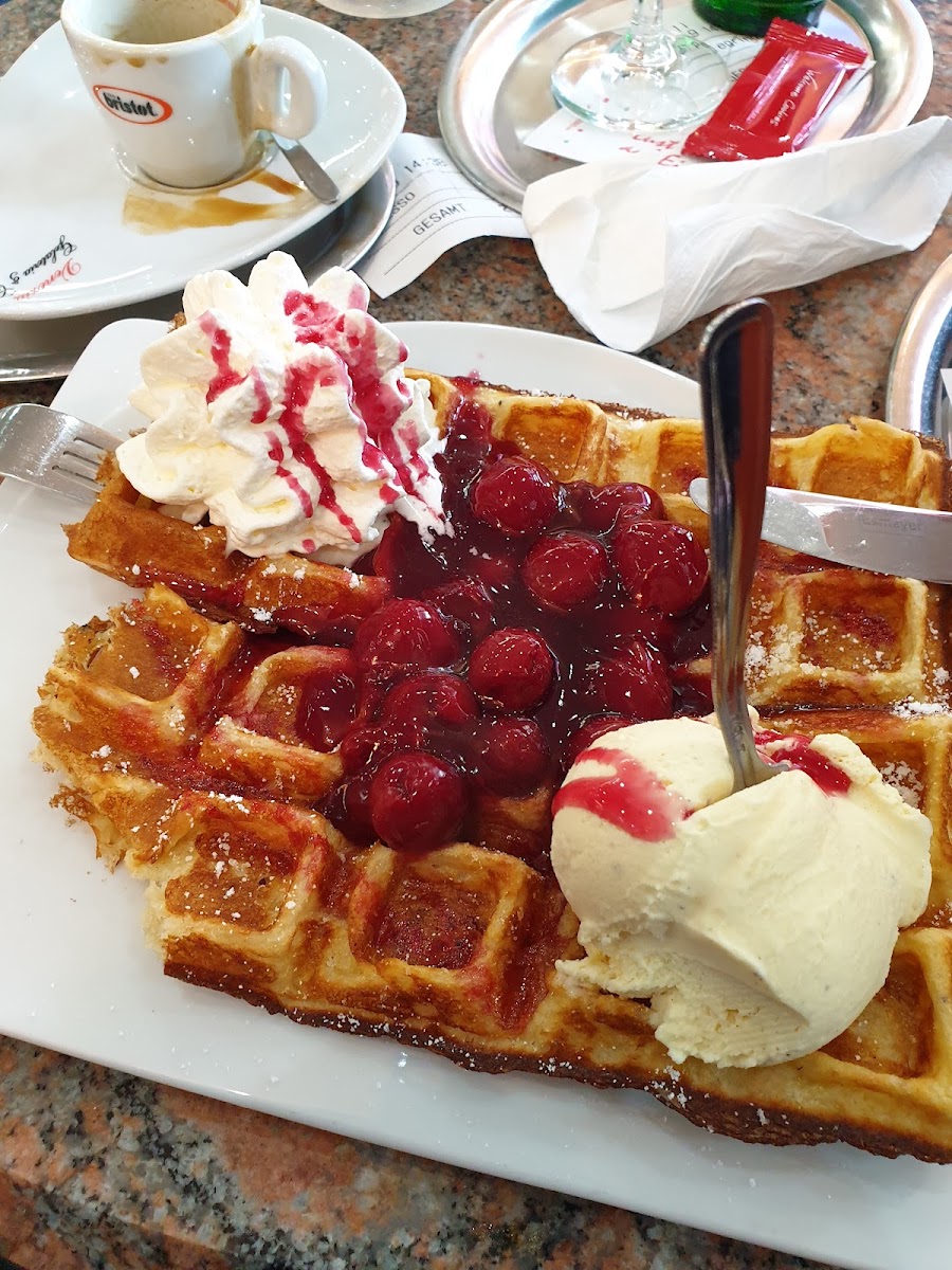 Eiscafe Venezia Photo 2