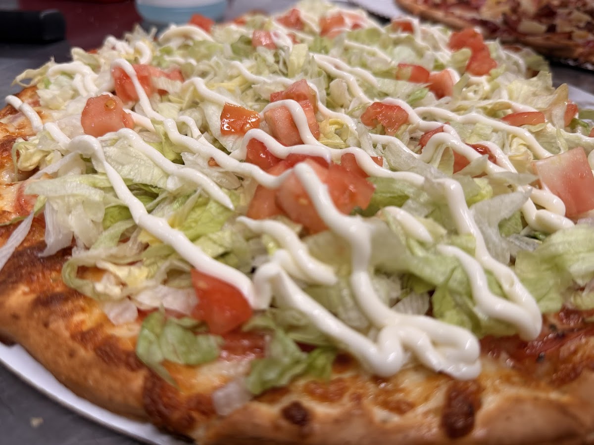 Fracasso's Village Pizza Photo 3