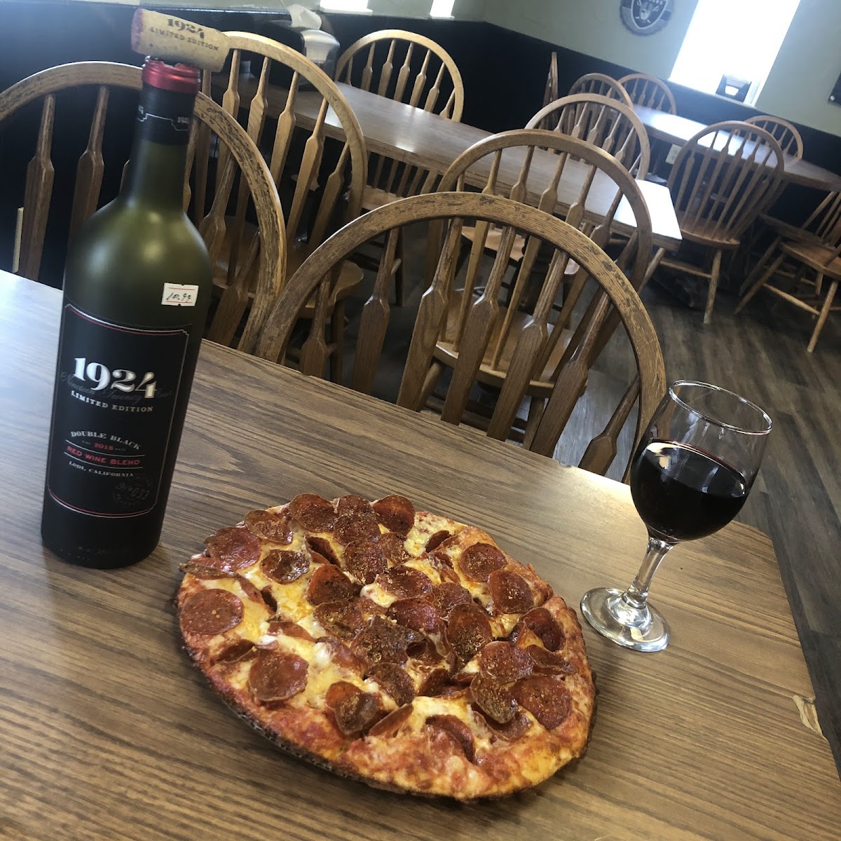 Fracasso's Village Pizza Photo 9