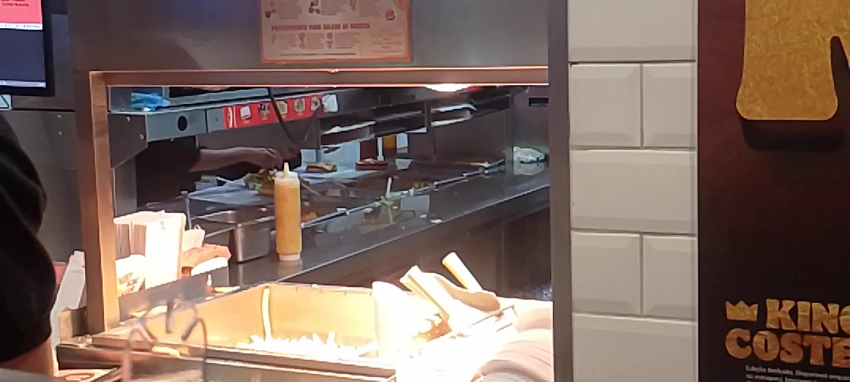 Burger King - Pinhais Centro Photo 2