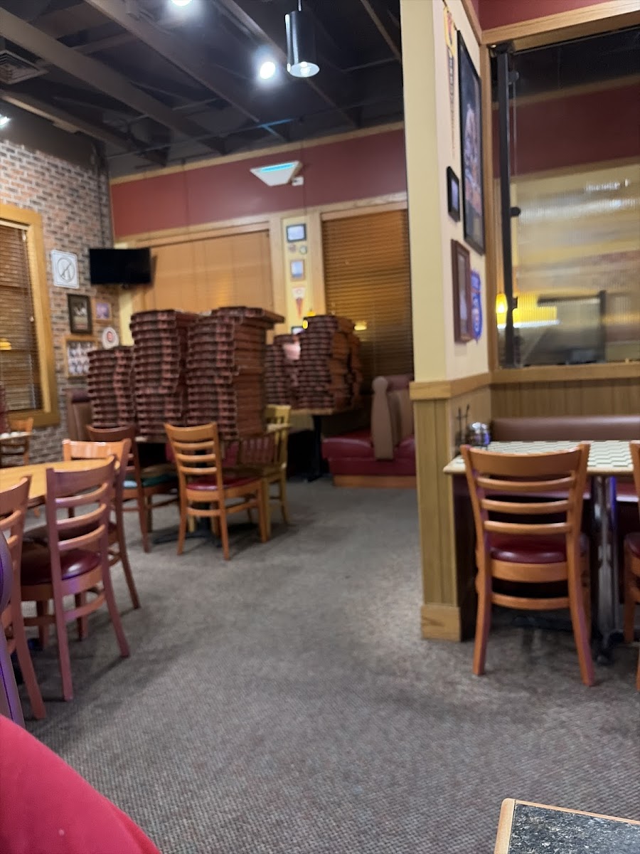 Pizza Hut Photo 3