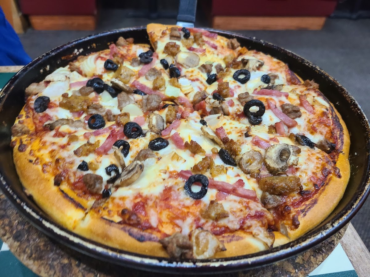 Pizza Hut Photo 4