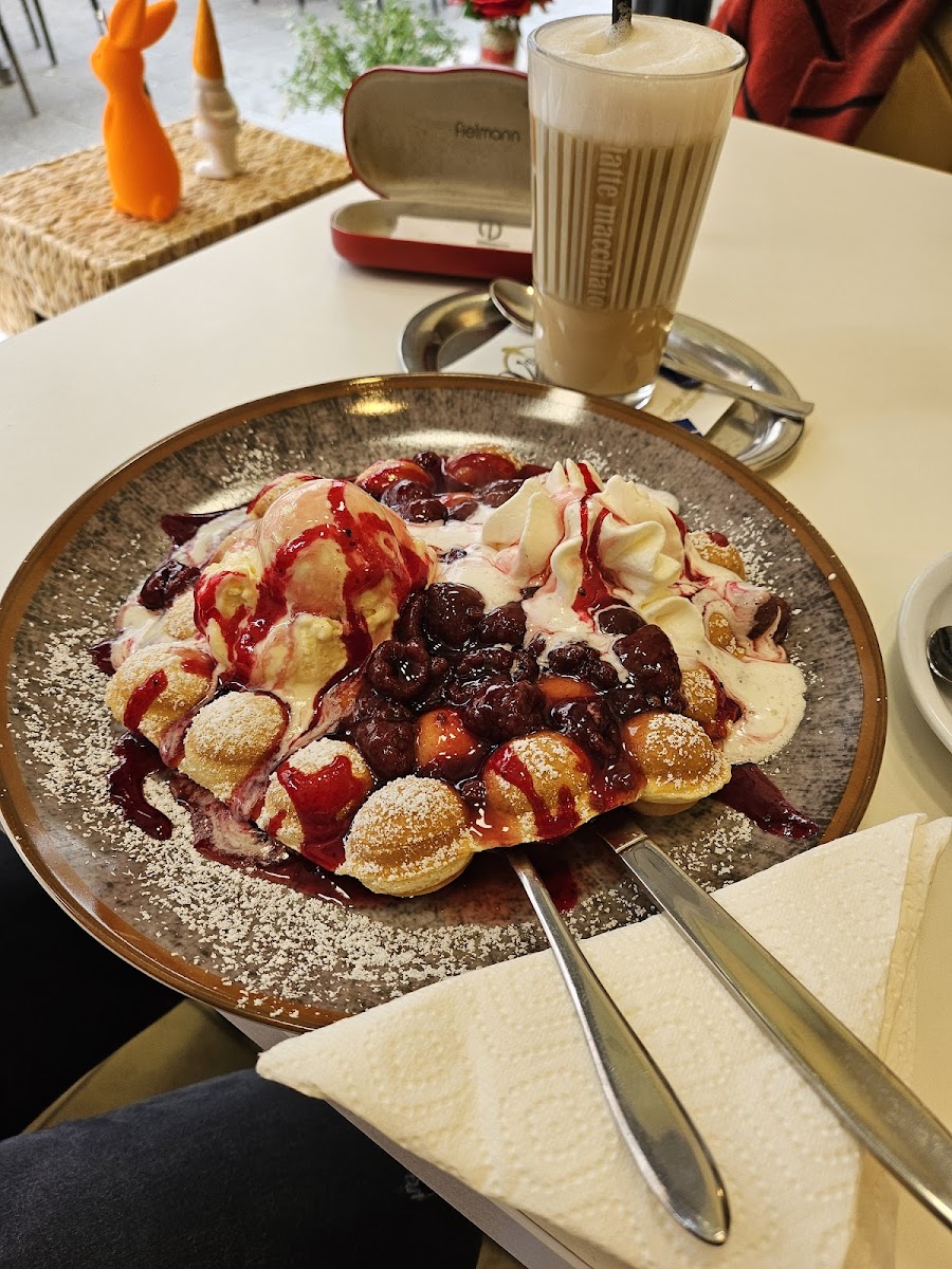 Eis Café Venezia Photo 3