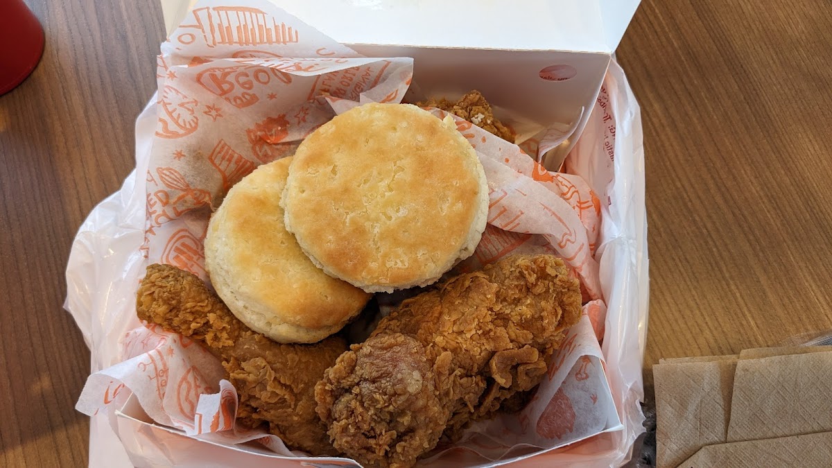 Popeyes Louisiana Kitchen Photo 10