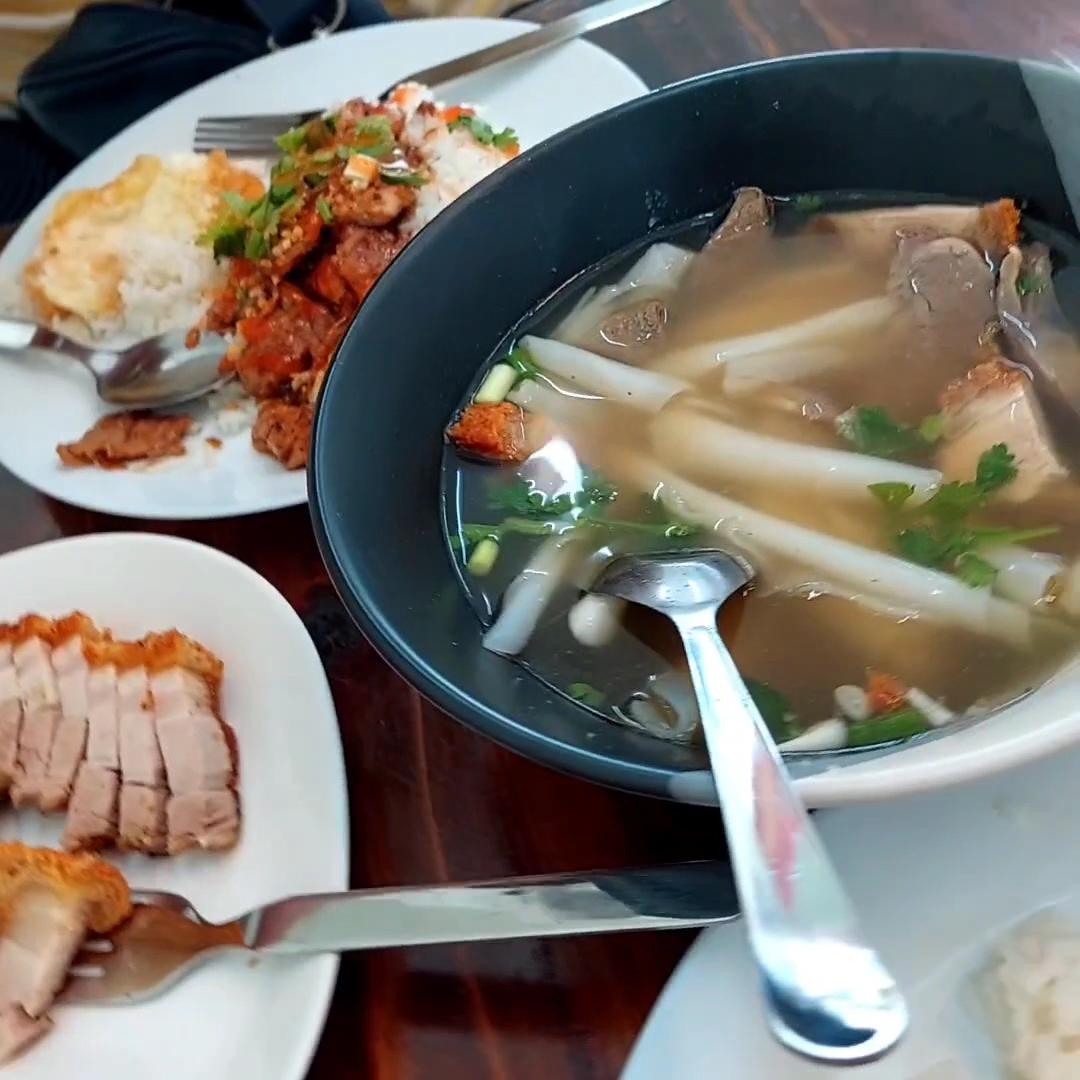 ก๋วยจั๊บ 3 วัน เจริญกรุง 16 (สาขากัลปพฤกษ์) Photo 2