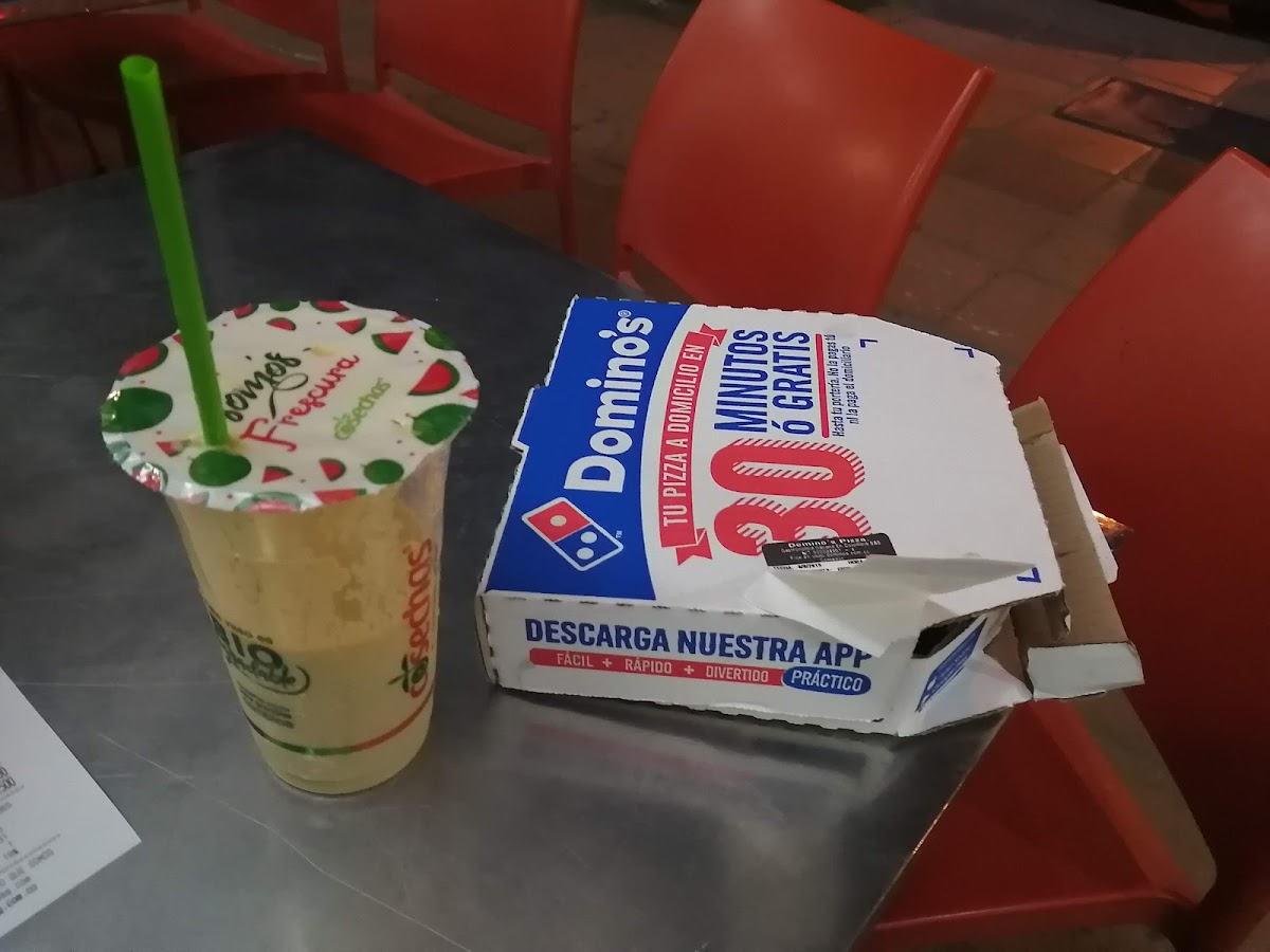 Domino's Pizza Photo 8