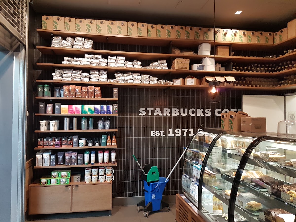 Starbucks Photo 6