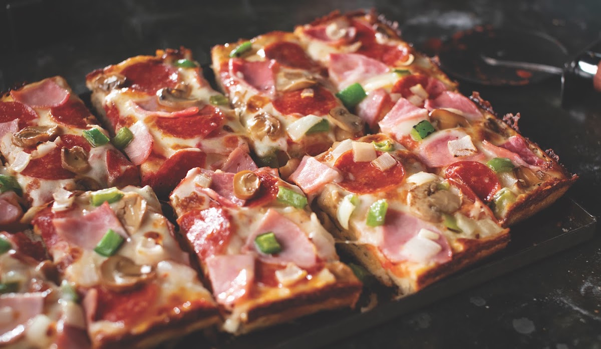 Jet's Pizza Photo 8