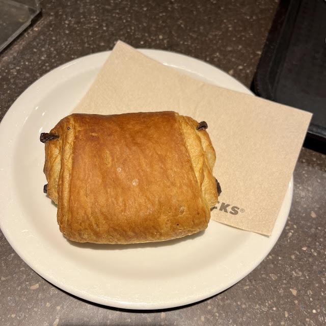 Pain Au Chocolat Vegan