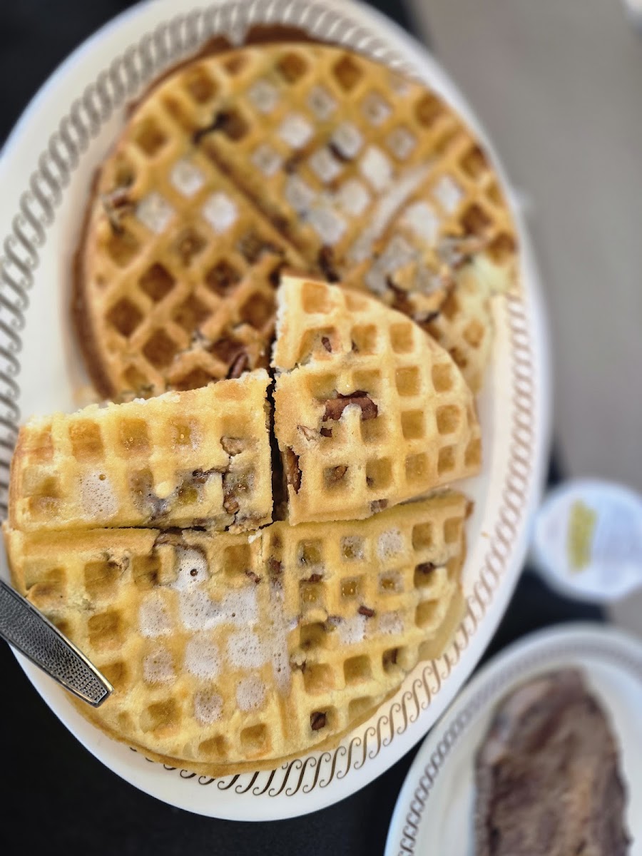 Waffle House Photo 4