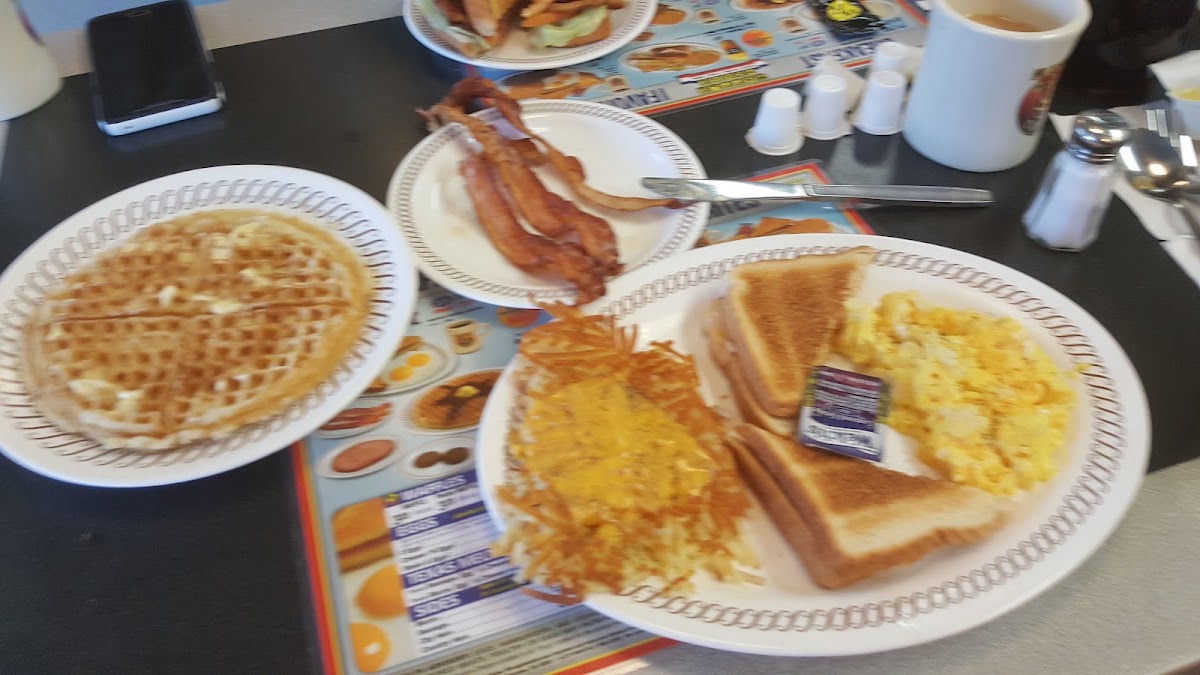 Waffle House Photo 7