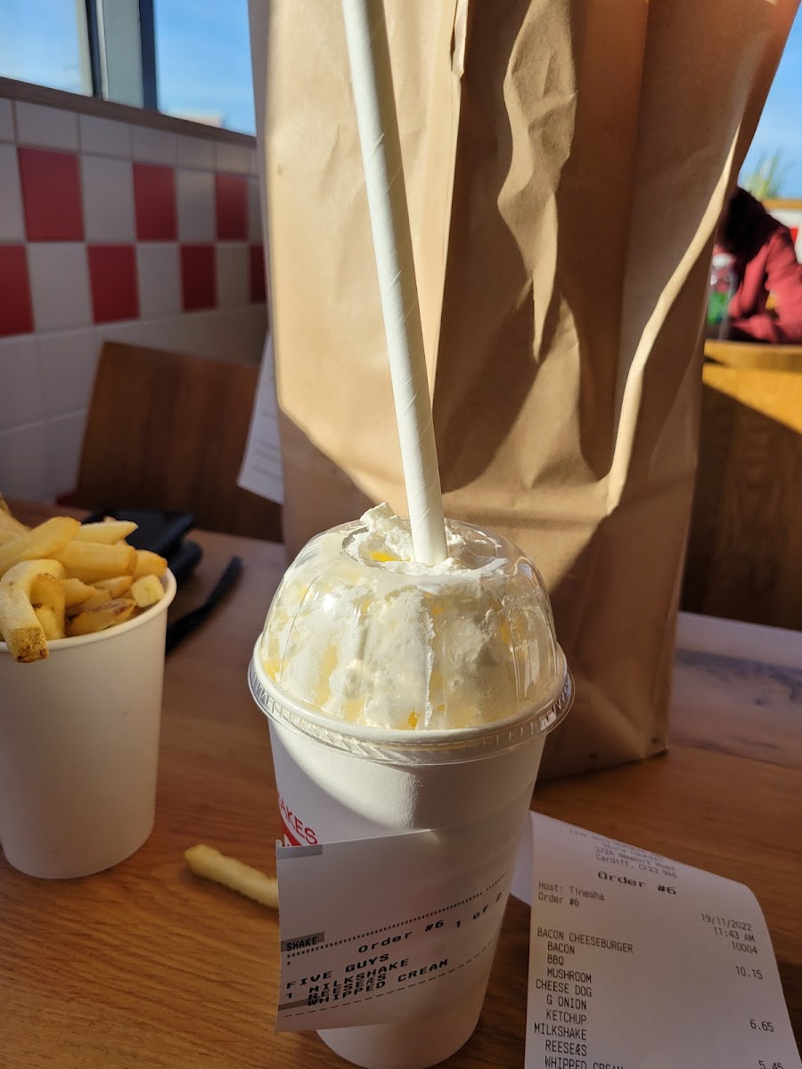 Five Guys Burgers and Fries Cardiff Newport Road Photo 6