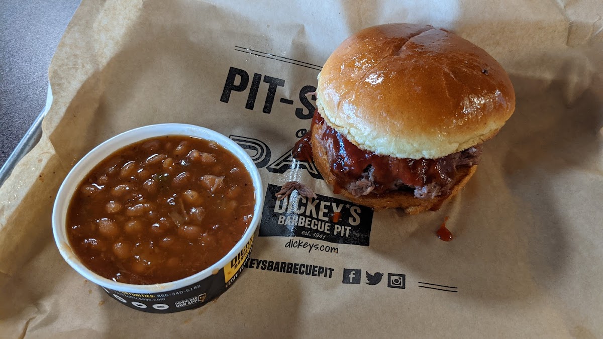 Dickey's Barbecue Pit Photo 5