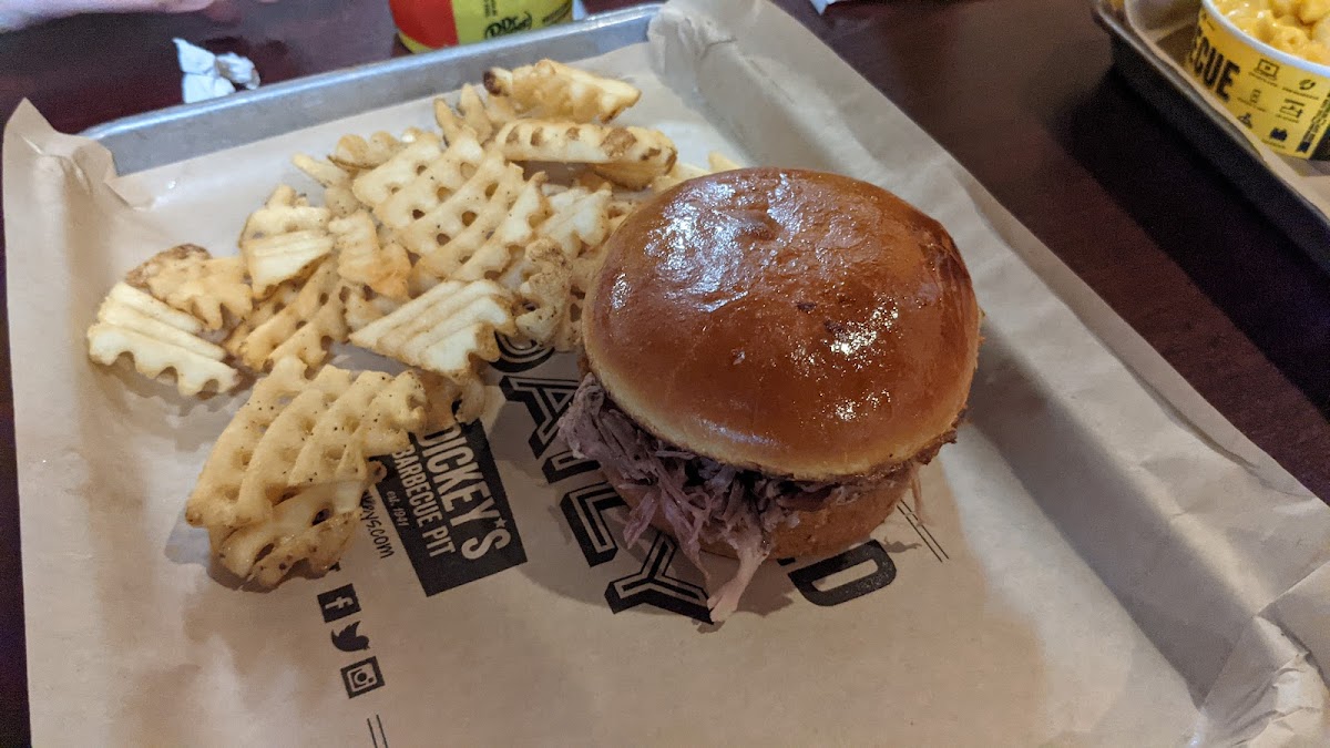 Dickey's Barbecue Pit Photo 8
