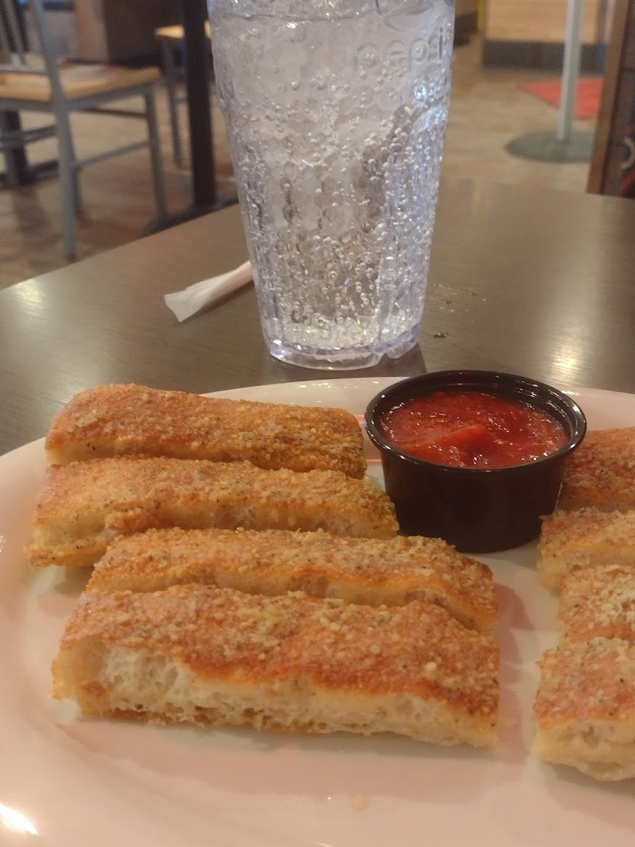 Pizza Hut Photo 5
