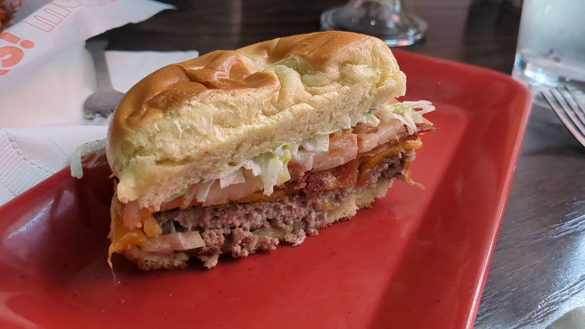 Red Robin Gourmet Burgers and Brews Photo 2