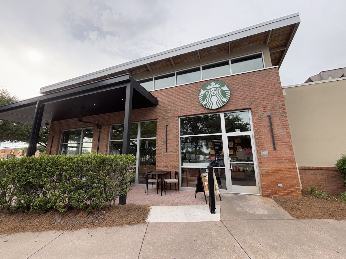 Starbucks Photo 3