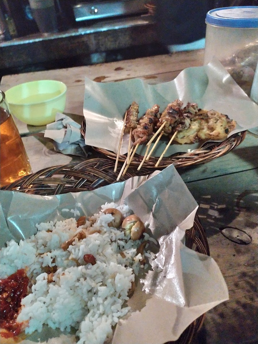 Angkringan Khas Jogja 'Pak Ito' Photo 7