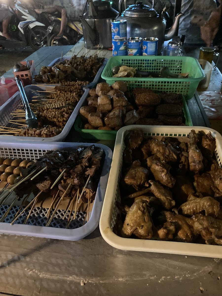 Angkringan Khas Jogja 'Pak Ito' Photo 9