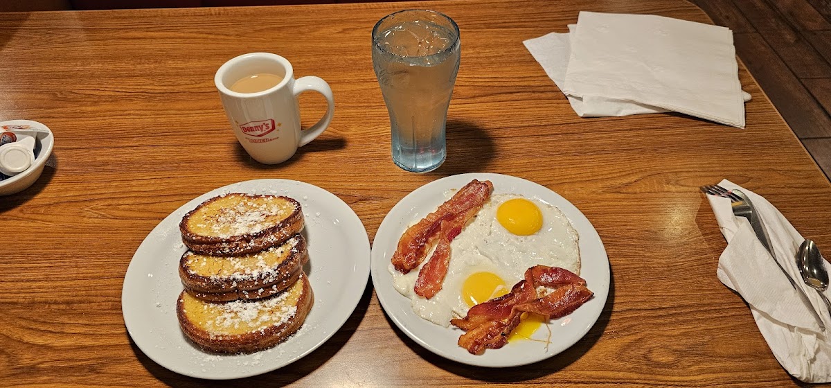 Denny's Photo 7