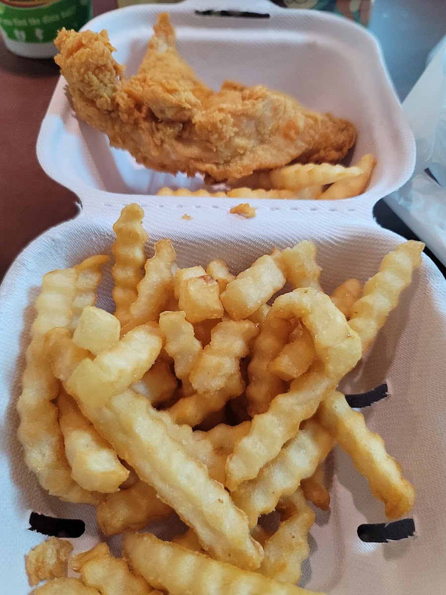 Raising Cane's Chicken Fingers Photo 10