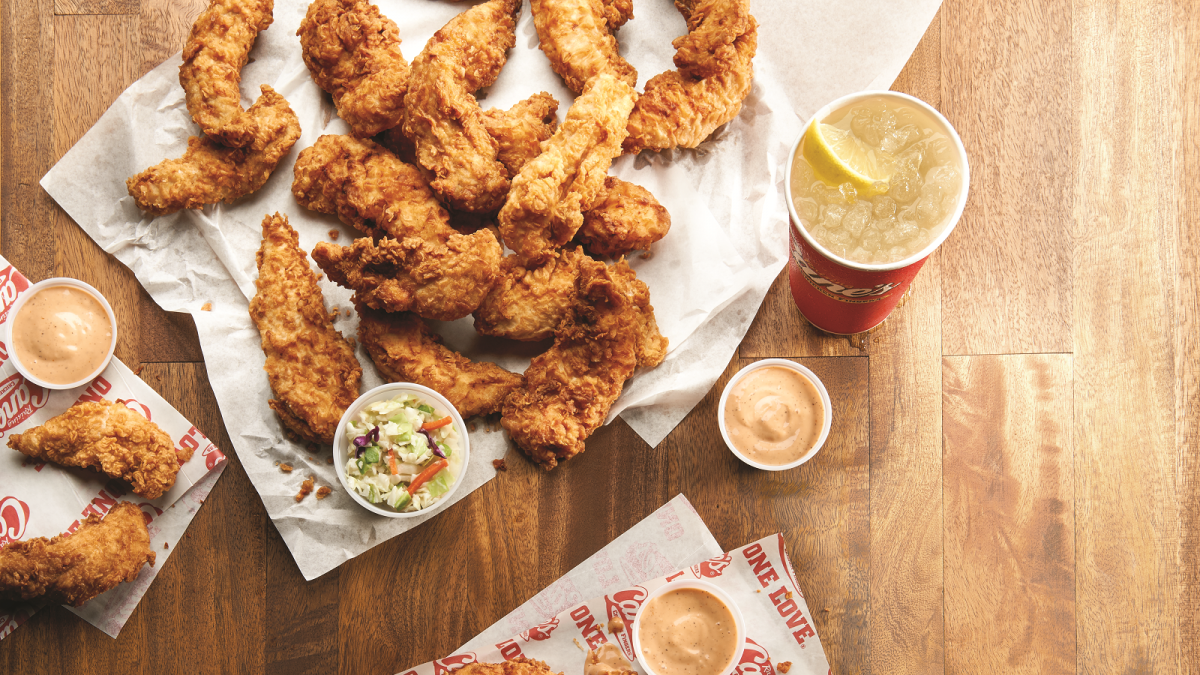 Raising Cane's Chicken Fingers Photo 3