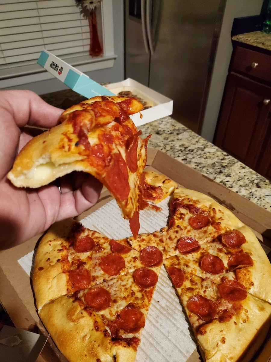 Pizza Hut Photo 8