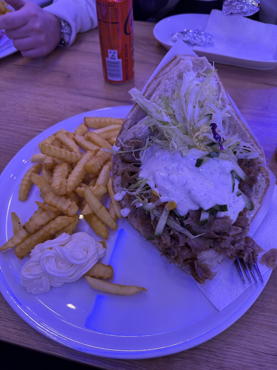 Gül Imbiss Photo 5