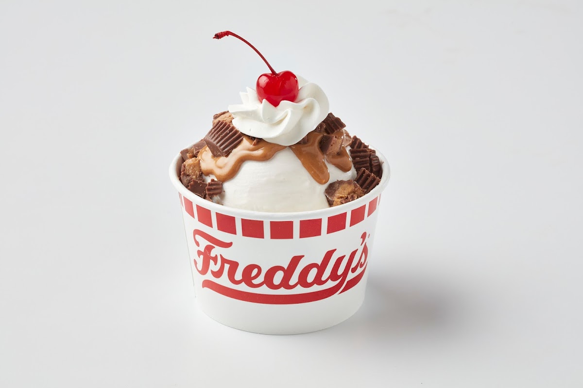 Freddy's Frozen Custard & Steakburgers Photo 10