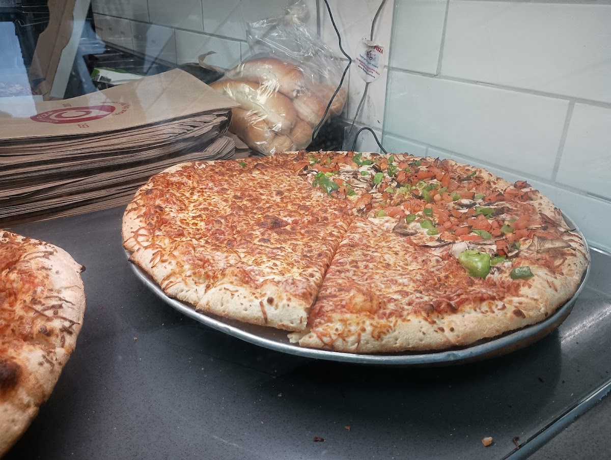 City Pizza Photo 5